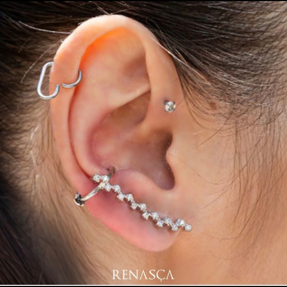 Ear-cuff earrings white rhodium plated zirconia